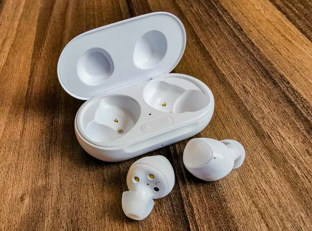 Samsung galaxy buds белый. Наушники true wireless samsung galaxy buds fe white (sm-r400n). Наушники tws samsung galaxy buds белый. Smr 175 samsung наушники. Samsung buds fe.