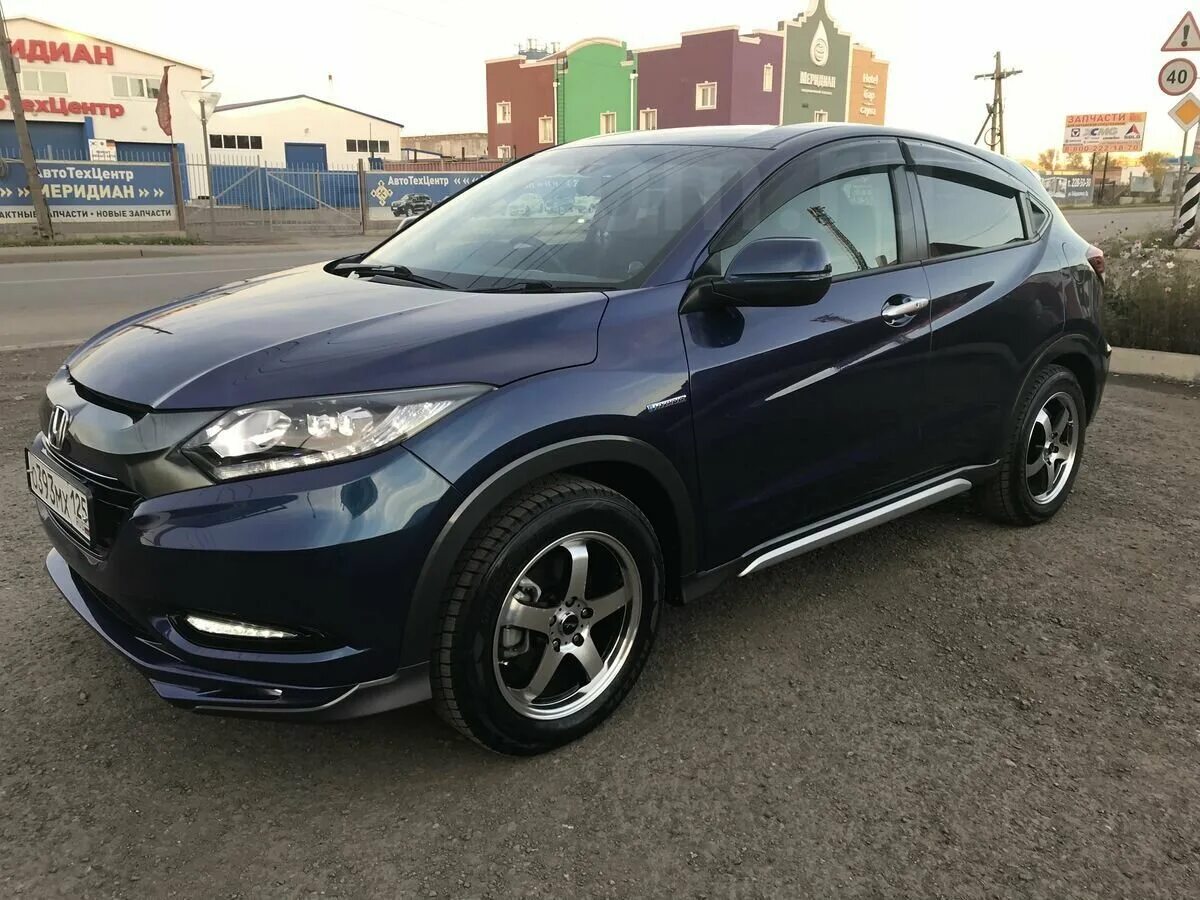 Купить везел во владивостоке. Honda Vezel 516. Honda Vezel 4wd. Honda Vezel 2. Honda Vezel 2014 синий.