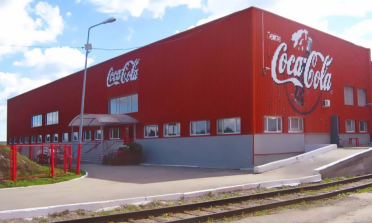 Завод coca cola в спб. Завод кока-кола в санкт-петербурге. Музей coca-cola спб. Санкт петербург завод кока колы. Завод кока кола спб.