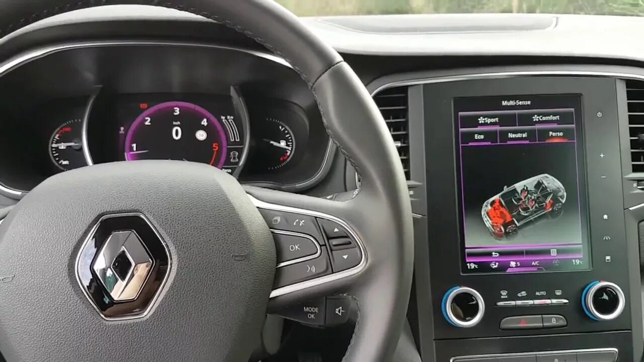 Робот меган 4. Рено меган 4 1.5 dci. рено меган 4 панель. мультимедиа рено меган 4. megane 4 2019.