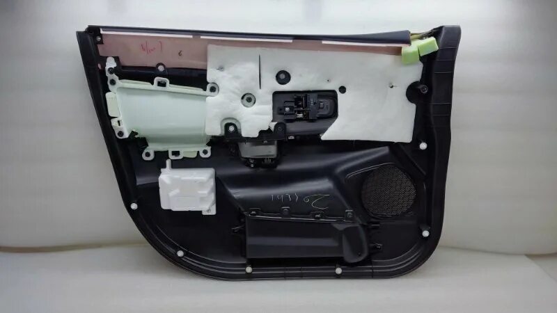 Обшивка двери правая передняя Mitsubishi ASX 2016 GA2W 4B11 7221D554XA купить Б/