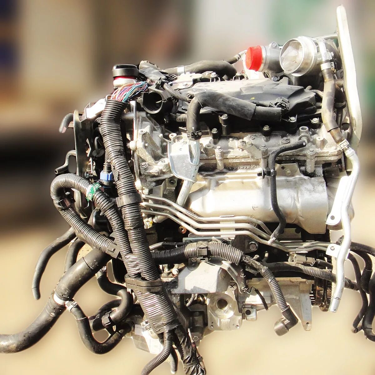 Двс ниссан навара. Двигатель ниссан патфайндер 3. Двигатель nissan pathfinder 3. V9x nissan двигатель. Патфайндер v9x.