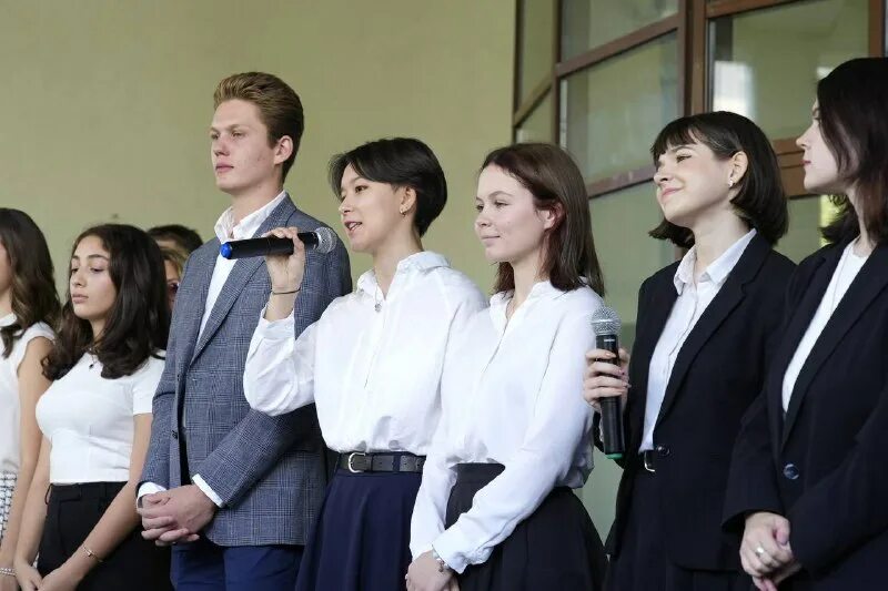 школа 1253 москва зубовский бульвар. 1253 здание младшей школы. школа на парке культуры 1253. гбоу города москвы школа 1253 москва. метро парк культуры школа 1253.