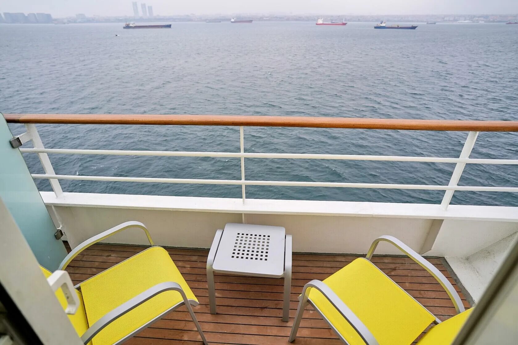 Где сейчас астория гранде круизный лайнер. Корабль астория гранд сочи. Astoria grande судно сочи. Круизный лайнер astoria grande. Круизное судно астория гранде.