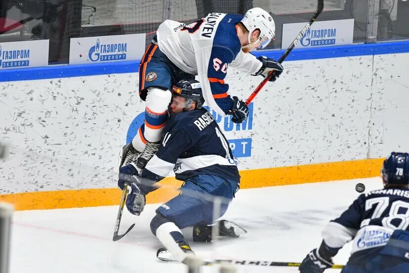 оборудование для проведения трансляции кхл. урал динамо 18 марта. танкеев иван хоккей. хоккей картинки. трансляция кхл сегодня.