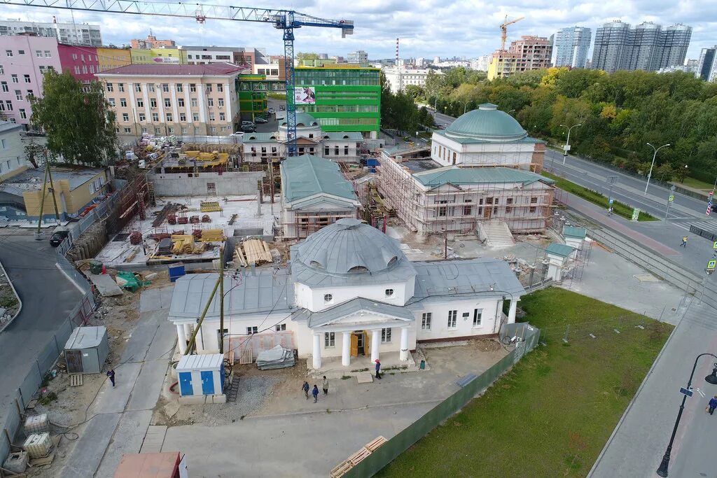 У1 екатеринбург. Верх-Исетский госпиталь. Госпиталь верх-Исетского завода. Госпиталь на виз бульваре. Виз бульвар 15 госпиталь.