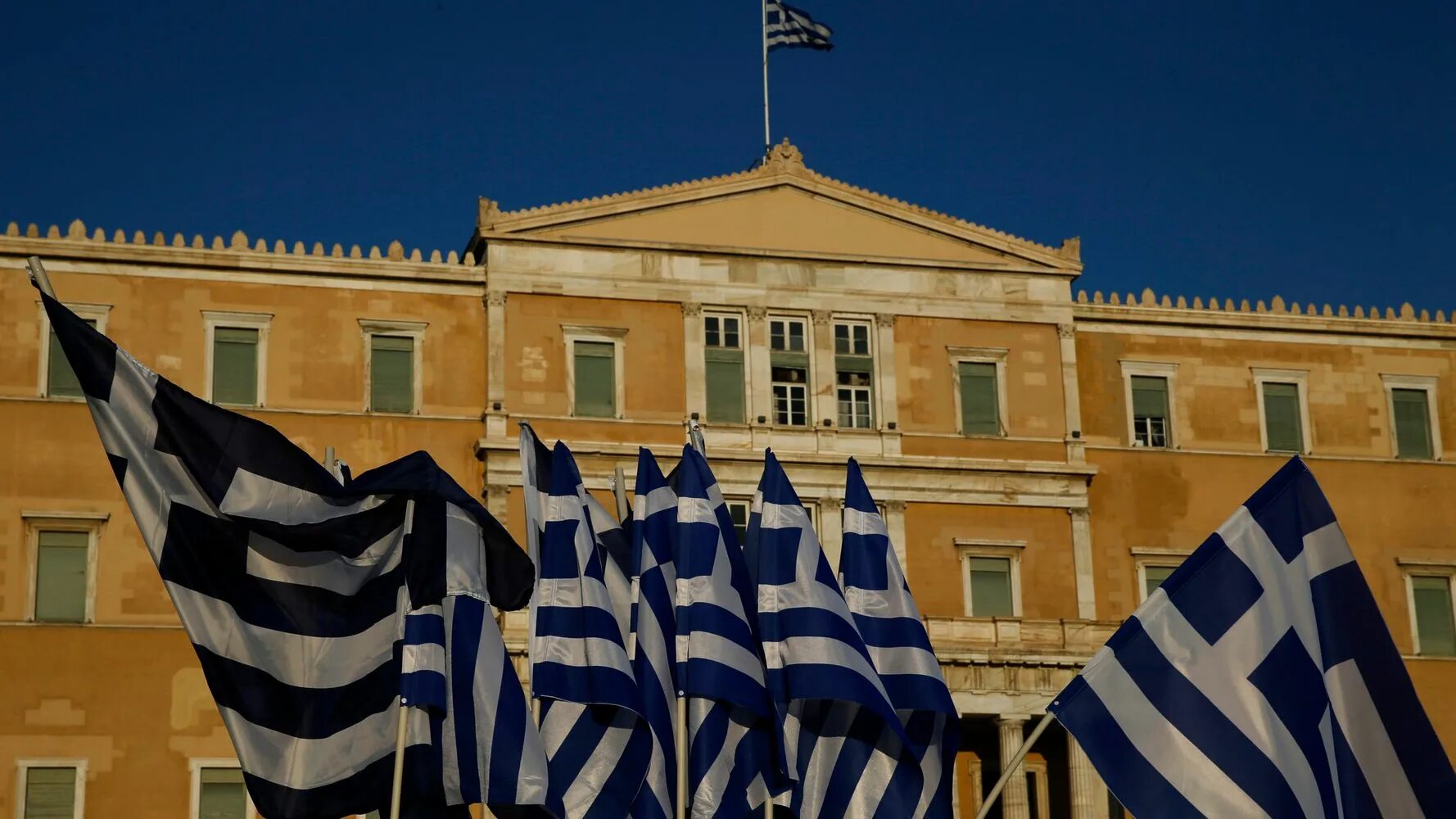 Власть на греческом. Парламент Греции. Однопалатный парламент Греции. Правительство Греции. Правительство Афин.