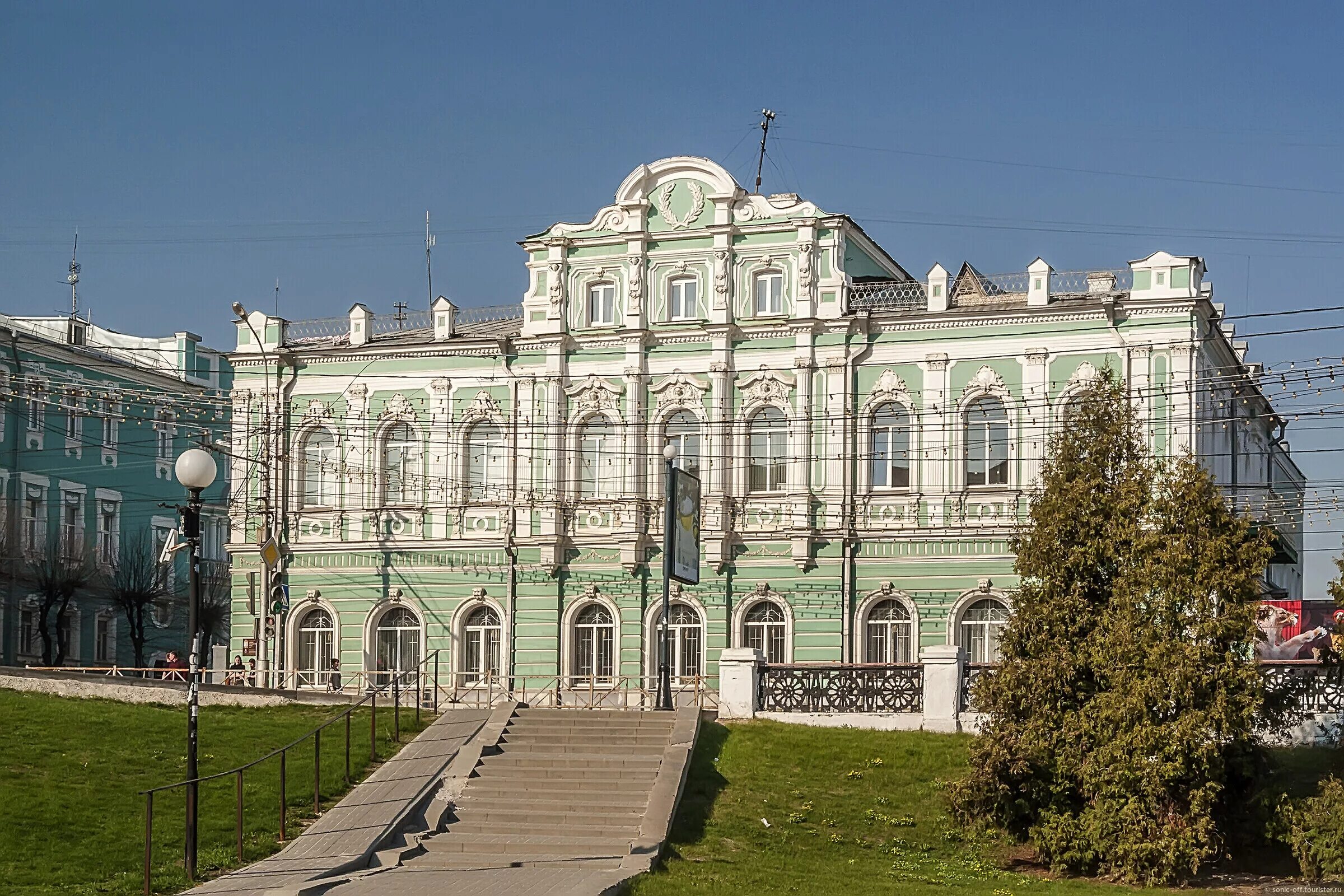 Государственный банк ростов. Дом купца Игнатьева Рязань. Рязань дом купца Игнатьева государственный банк. Здание Госбанка Рязань. Здание купца н.н. Игнатьева Рязань.