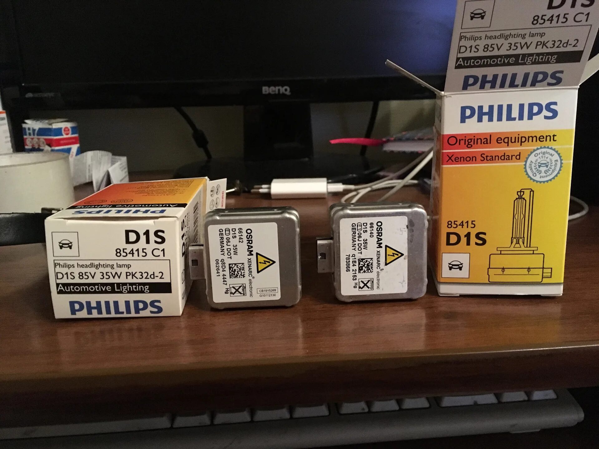 Лампочки skoda superb 2. Лампочка ближнего света шкода суперб 2. Лампочка в поворотник шкода суперб 2. Лампы суперб шкода. Лампы суперб шкода.