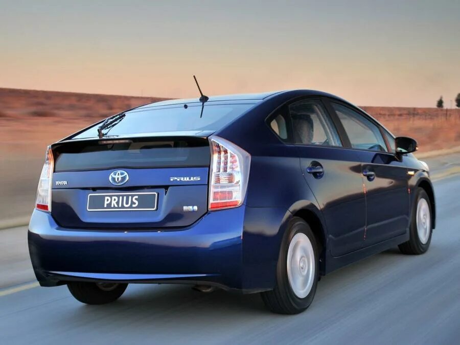 Написали гибрид. Тойота Приус 2009. Toyota Prius 2009 год. Приус 30 2009. Приус 2009 кузов.