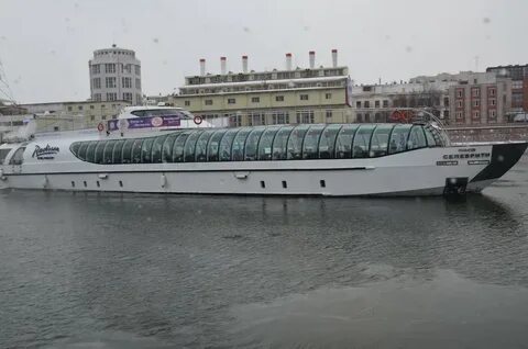 Ледокол по москве реке