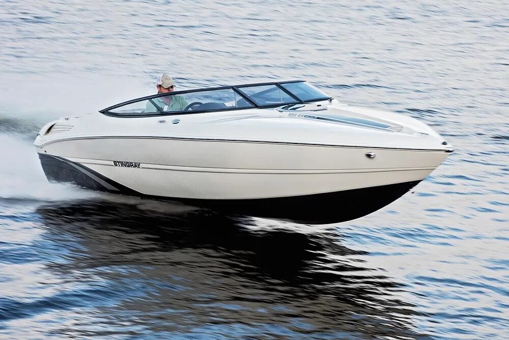 Stingray 250 cs. Стингрей 180; катер. Катер стингрей. Катер stingray 180rx. Катер стингрей.