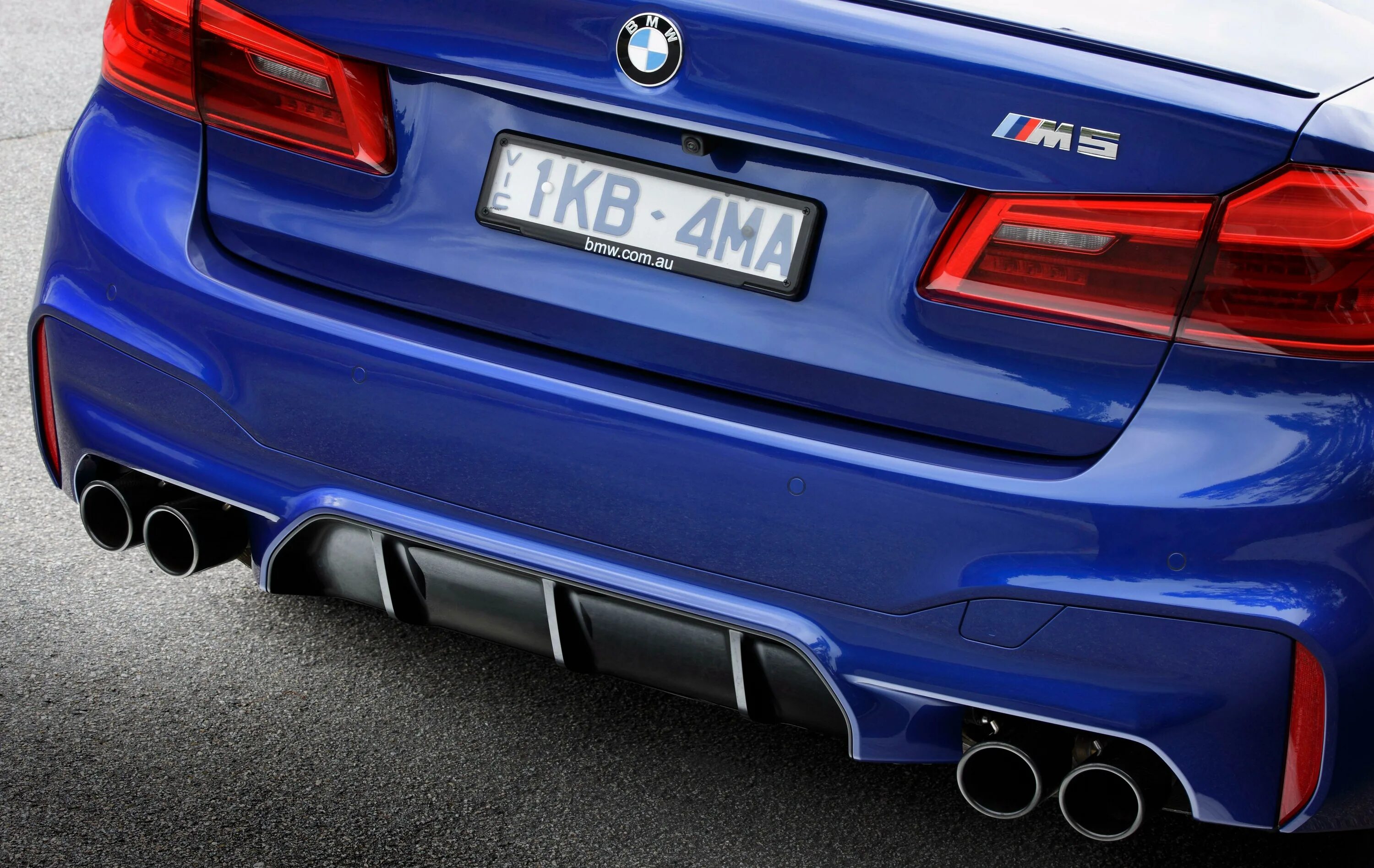 Фара м5 ф90. BMW m5 f90 2018. BMW m5 f90 Rear. BMW m5 f90 колхоз.