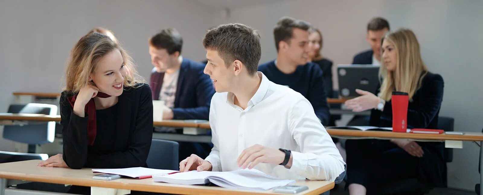 Подросток бизнесмен. Школьники предприниматели. Вшм спбгу. Предприниматель картинки. Бизнес школа.