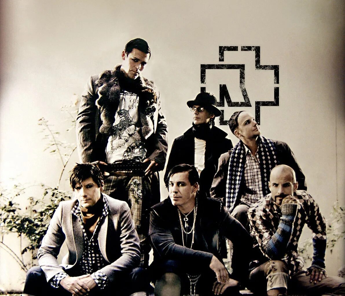 Рамштайн это. Rammstein. рок группа рамштайн. коллектив рамштайн. постер группы рамштайн.