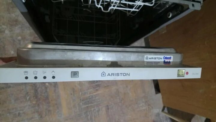 Аристон cis li. Посудомоечная машина ariston cis li 420. посудомоечная машина hotpoint-ariston cis li 420 c. встроенная посудомоечная машина аристон cis li 420. модуль индикации посудомоечной машины хотпоинт аристон.