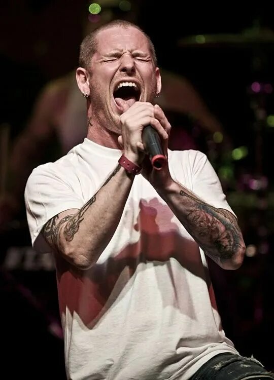 Кори тейлор слипкнот 2021. Corey taylor 2017. Corey taylor. Кори тейлор песни. Кори тейлор песни.