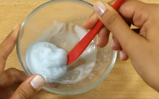 Как сделать слайм из пасты и сахара. Слайм без клея и без зубной пасты. слайм из пва и зубной пасты. слайм из пасты и соды. слайм из зубной пасты и клея.