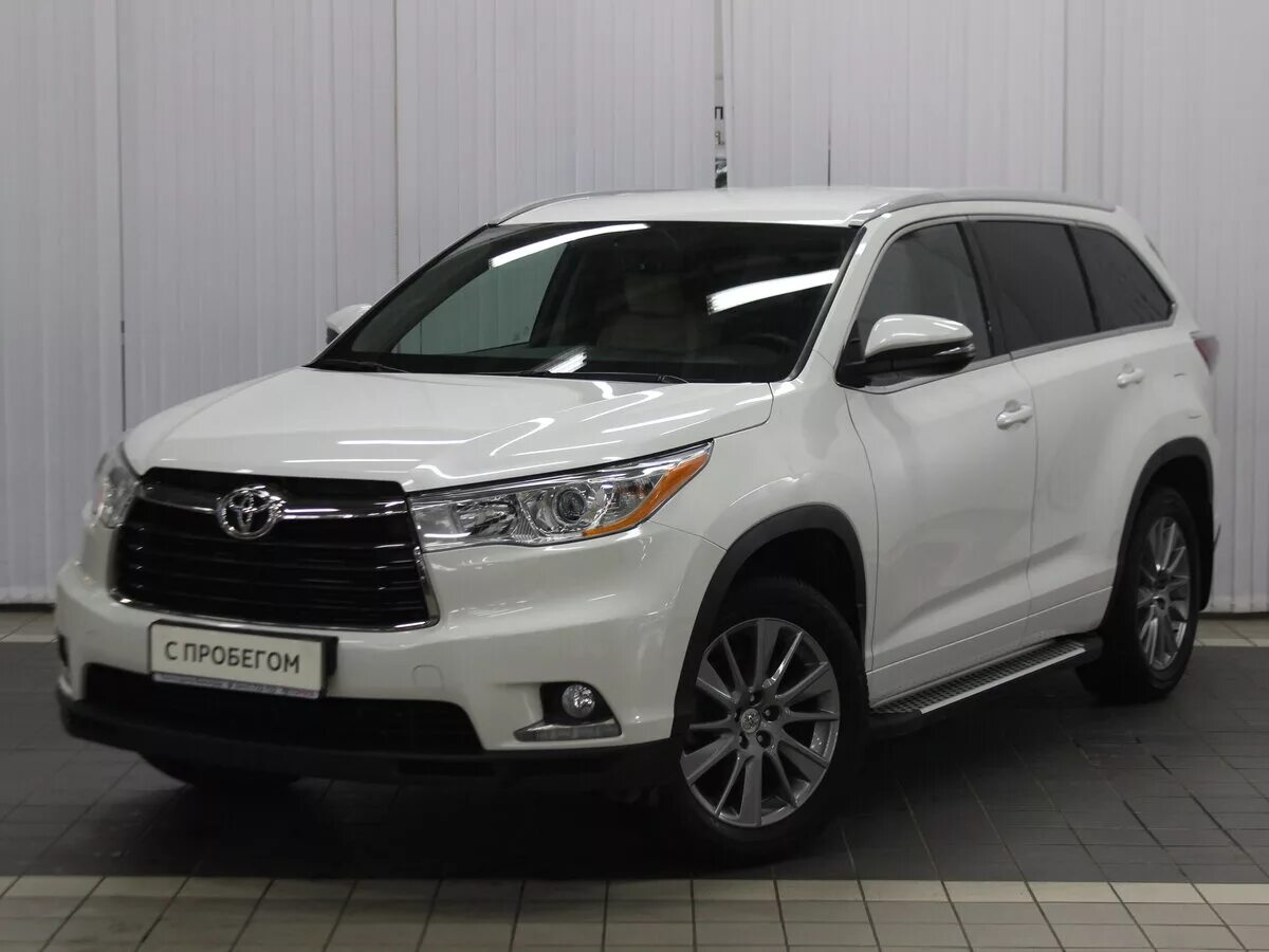 Toyota Highlander u50. Тойота хайлендер 2017 белая. Тойота хайлендер 2015 года. Хайлендер белый 2015. Авито хайлендер в россии