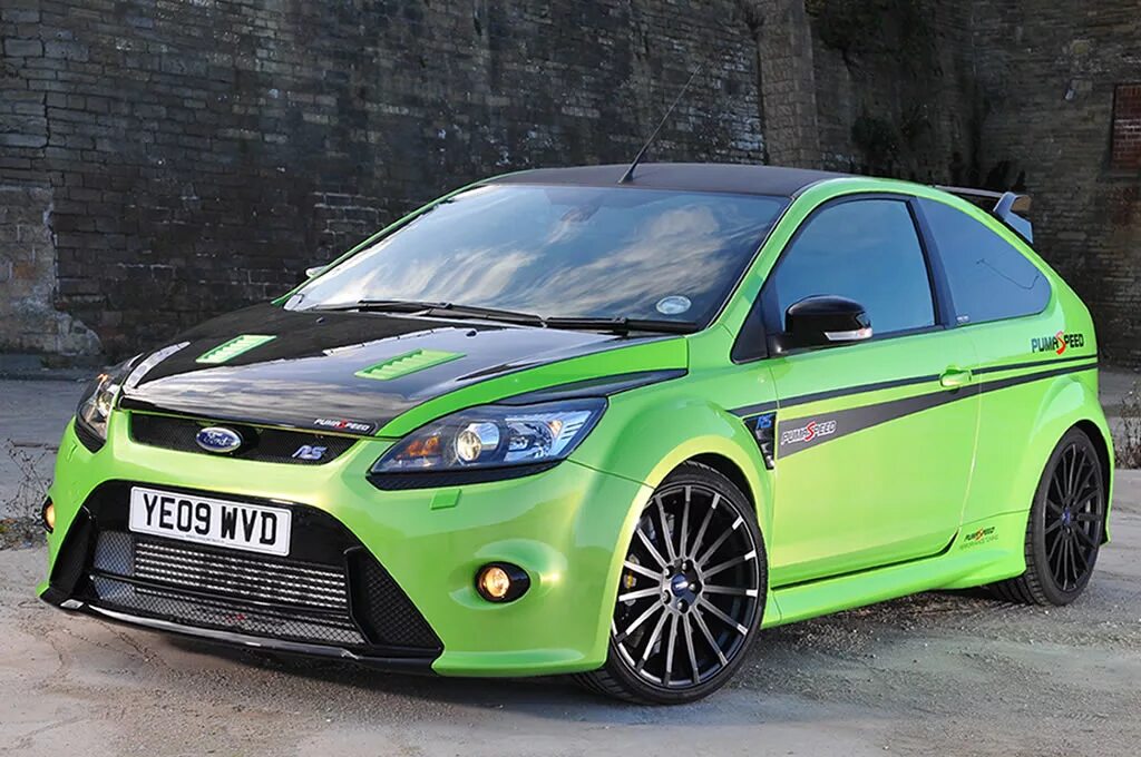 Ford Focus RS mk2. Ford Focus 2 RS дорестайлинг. Ford Focus 2 RS седан. Форд фокус 2 Рестайлинг РС.