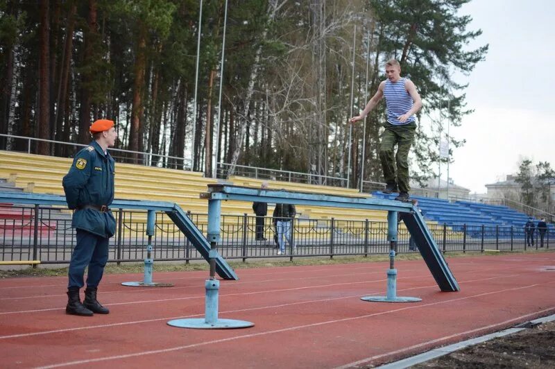 Спартакиада допризывной молодежи. Академия ГПС пожарно спасательный спорт. Курсант Сибирско-пожарноспастельной Академия. Сибирская пожарно-спасательная Академия ГПС МЧС России выпуск.