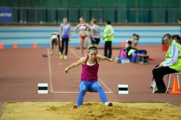 Школа олимпийского резерва 44 Царицыно. Спортивная школа 44 в Царицыно. Легкая атлетика Царицыно. Спортивная школа олимпийского резерва в Царицыно.