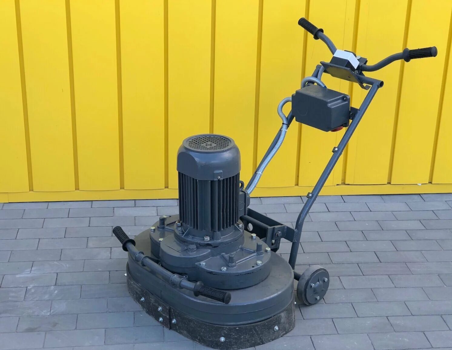 1. мозаично-шлифовальная машина сплитстоун gm-122(4,0). аренда мозаично шлифовальной машины. шлифовальная машина splitstone gm-122. мозаично-шлифовальная машина 220в сплитстоун gm122-2.