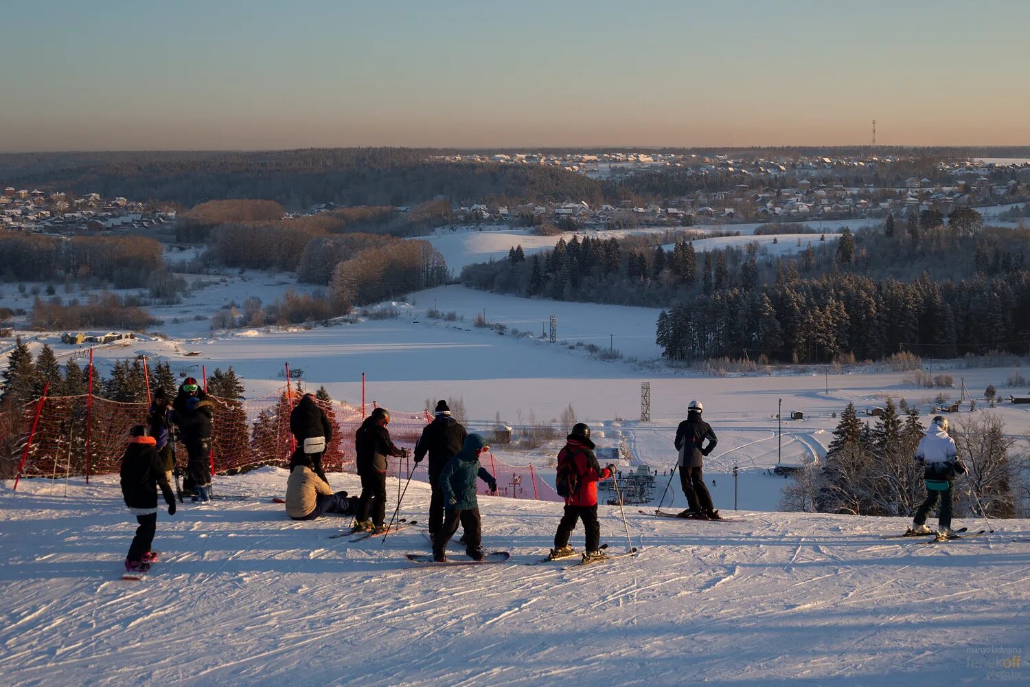Сорочаны бугельный подъемник. Сорочаны горнолыжный курорт фотограф. Горнолыжный комплекс сорочаны. Горнолыжный курорт сорочаны логотип. Сорочаны горы.