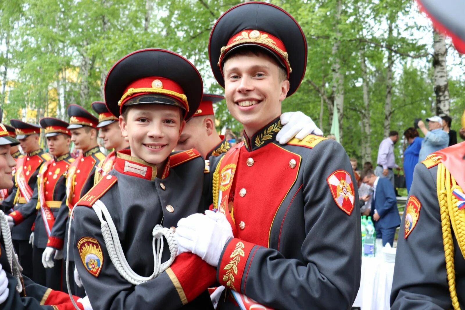 Пермское президентское кадетское. Пермское президентское кадетское училище им. героя России ф. Кузьмина. Пермское президентское кадетское училище войск национальной гвардии. Китель кадетский парадный МЧС. Кадетское училище ВНГ РФ.