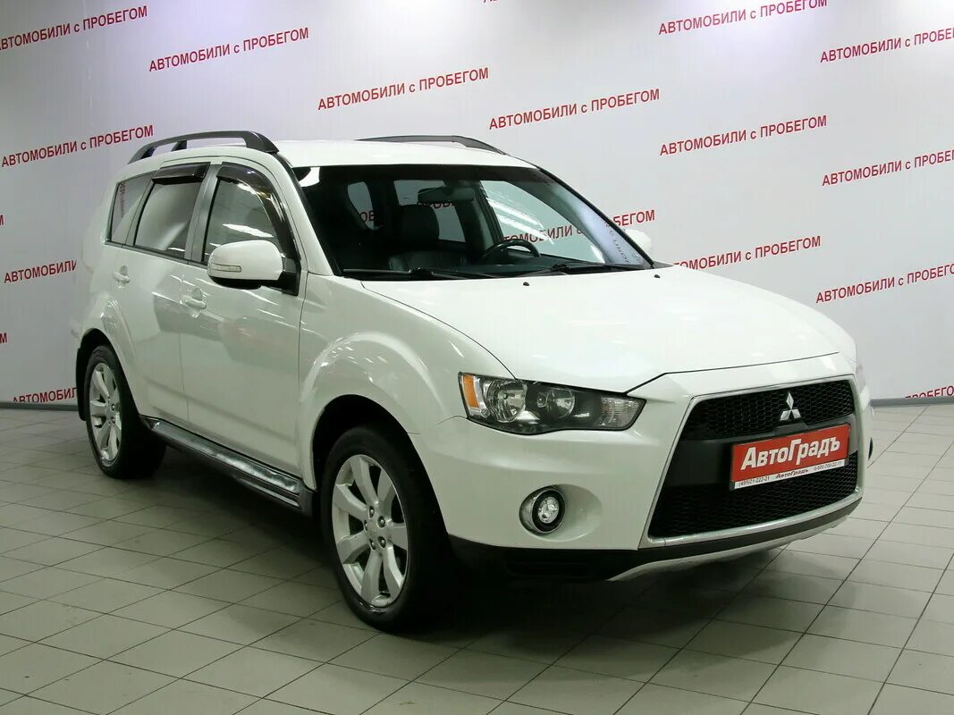 Мицубиси Аутлендер 2012. Митсубиси Аутлендер 2012 выпуска. Mitsubishi Outlander, 2012 год 2л. Mitsubishi Outlander 2.0 т.