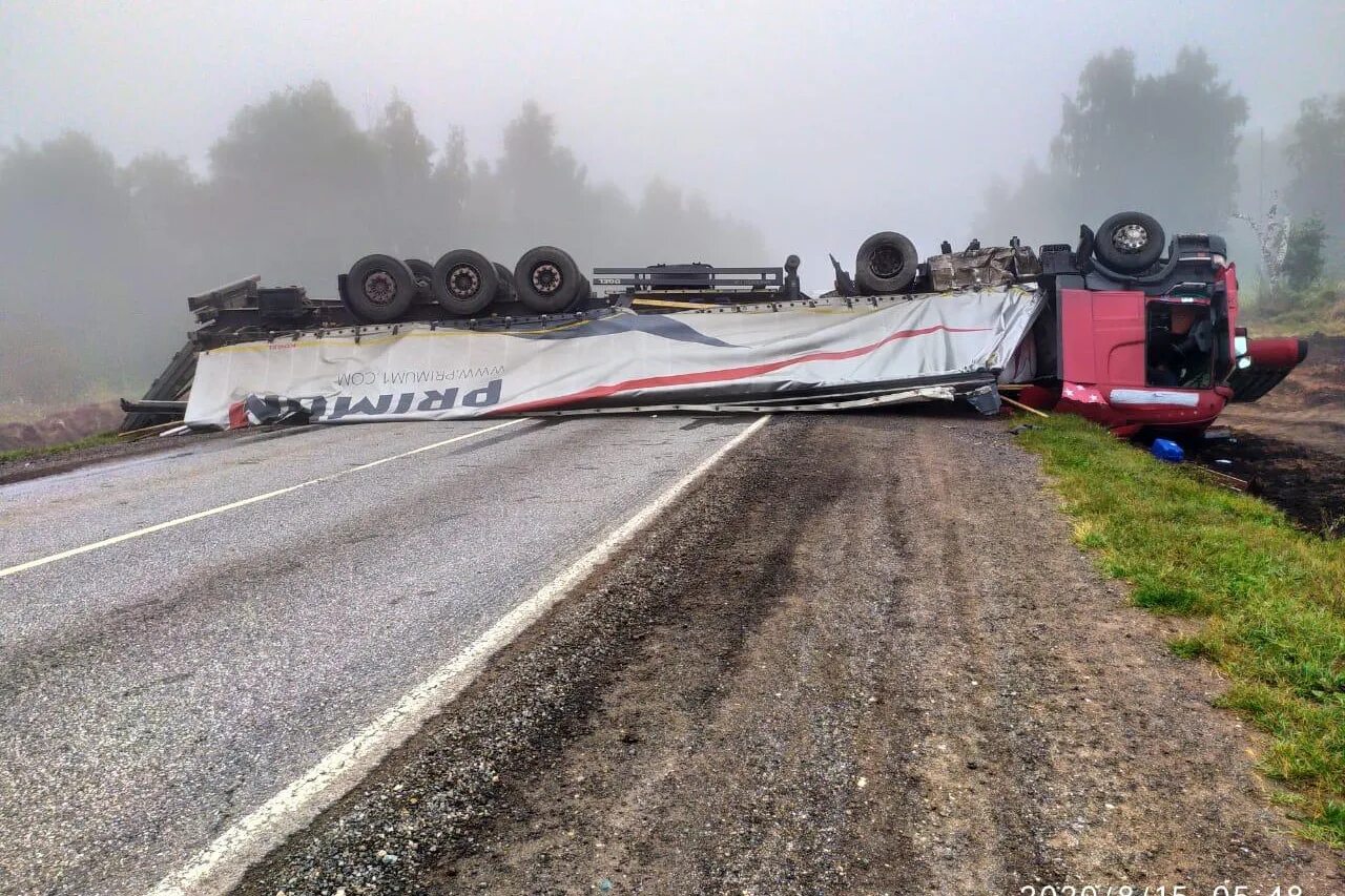 Чп красноярск трасса красноярск канск. Авария на трассе красноярск уяр вчера. Чп трасса. Дтп на трассе екатеринбург. 01.