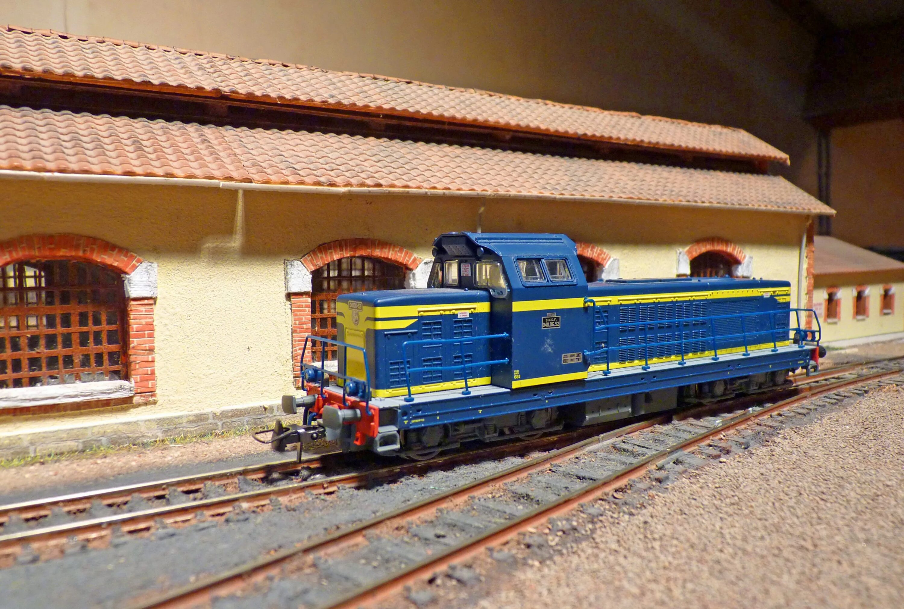 Модели с железной дорогой. Железная дорога Rail track 4110. Железная дорога модель трейн. Сайт железная дорога с моделями поездов. Макет поезда.