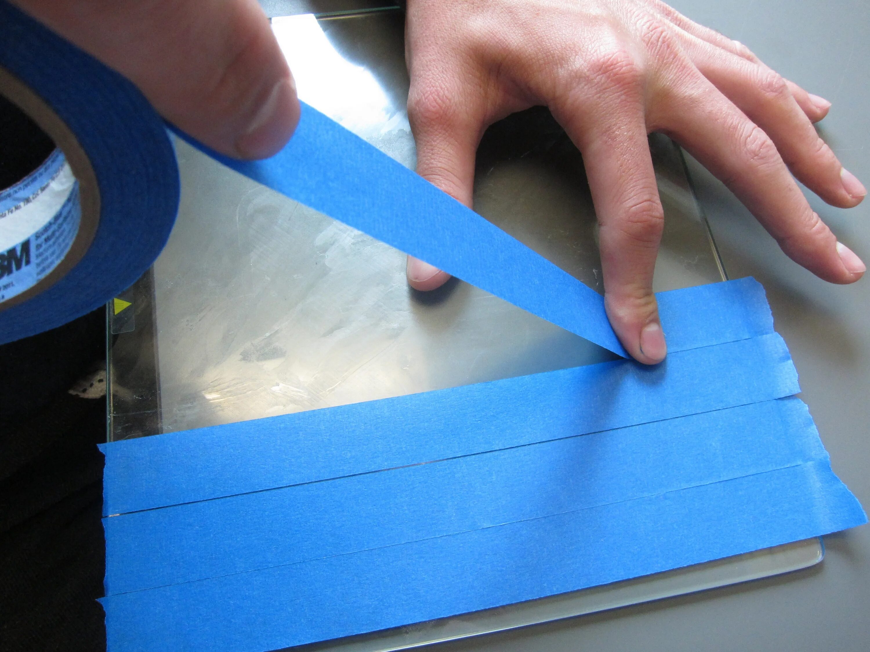 Поделки из малярного скотча. Как заклеить малярный скотч. Скотч для рисования на бумаге. Как заклеить малярный скотч. Как заклеить малярный скотч.