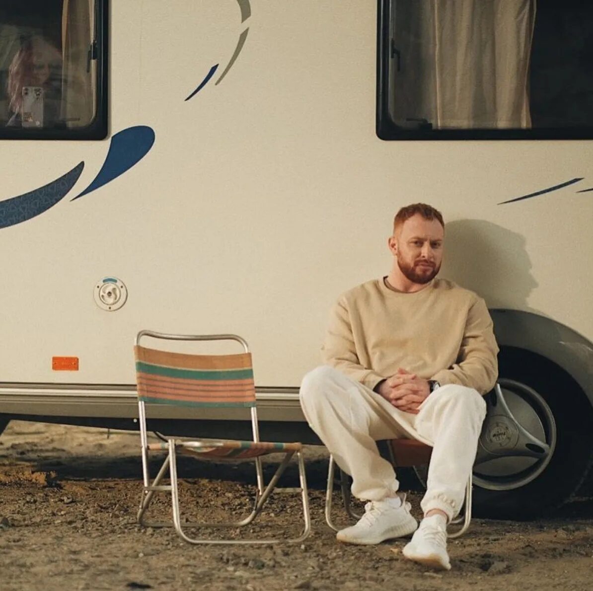 Леша свик. Леша свик останься со мной дата выхода. Леша свик не забывай. Леша свик жена. Леша свик концерт.