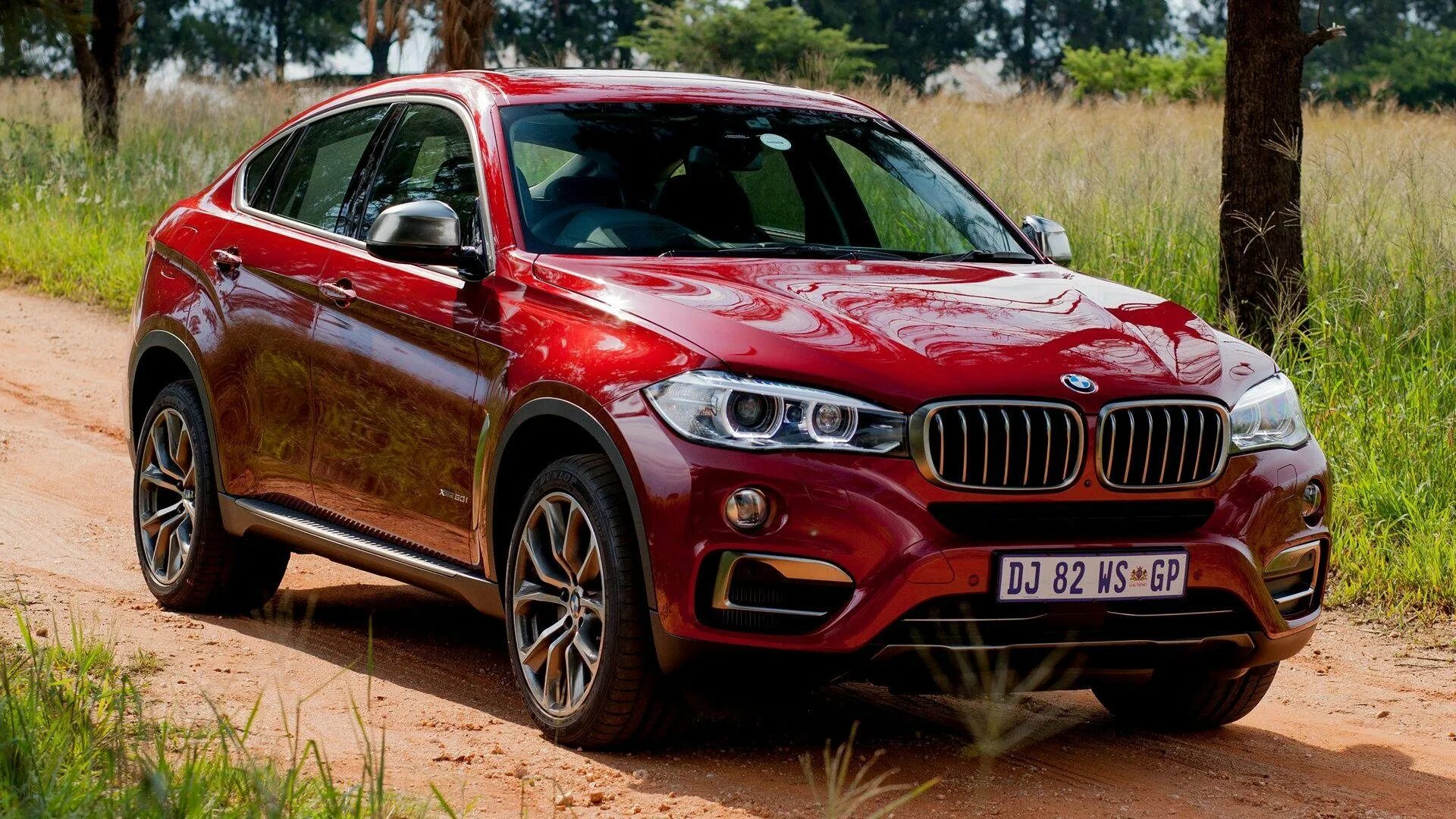 Игры икс 6. BMW x6 f16. BMW x6 xdrive50i. БМВ х6 красная. БМВ джип красный х6.