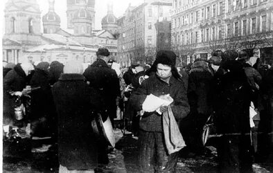 Ленинград апрель