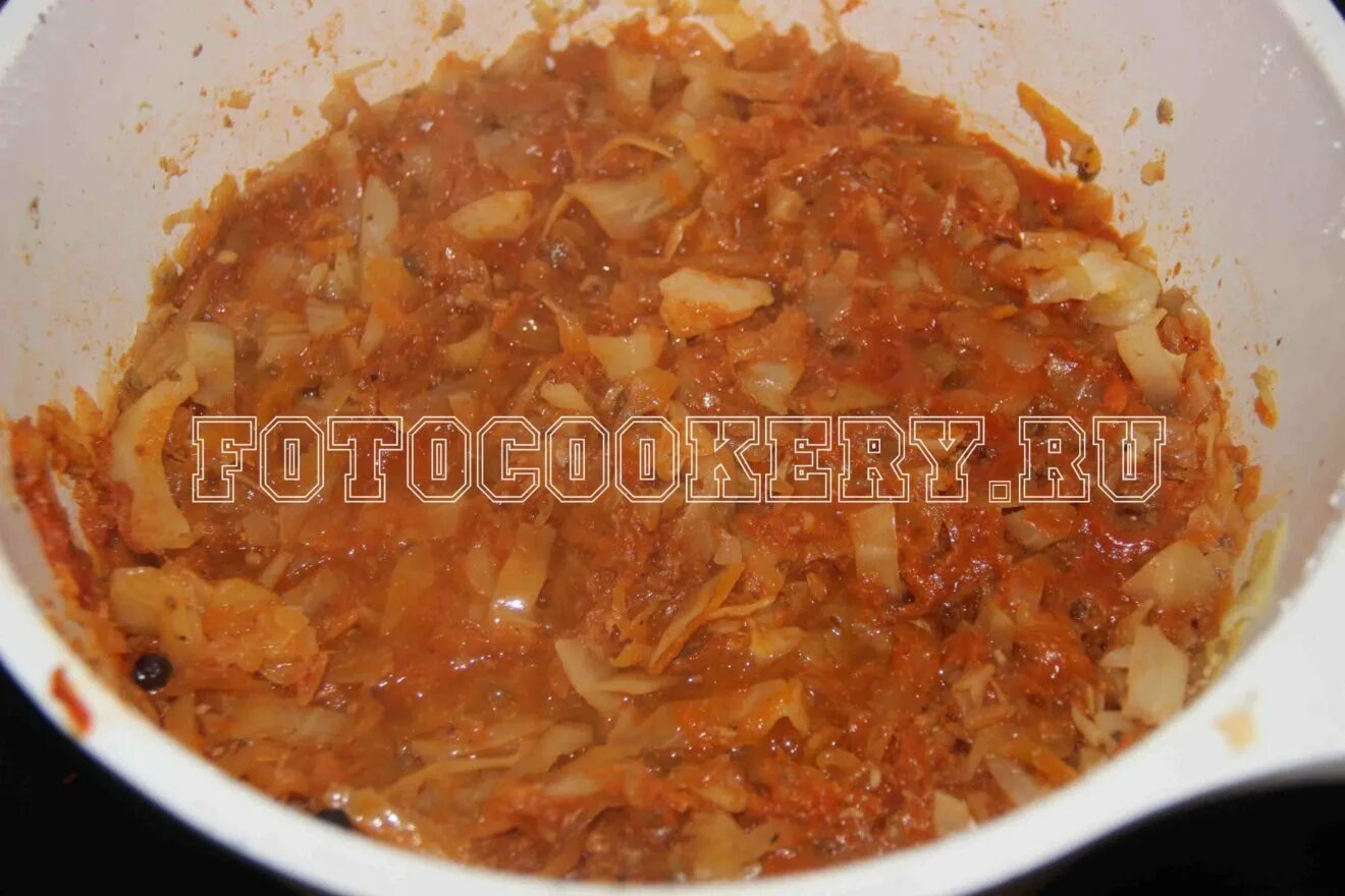 Капуста тушеная консервы. Тушеная капуста с говядиной и грибами. Тушеная капуста с фасолью. Давыдовский продукт. Капуста тушеная консервы.