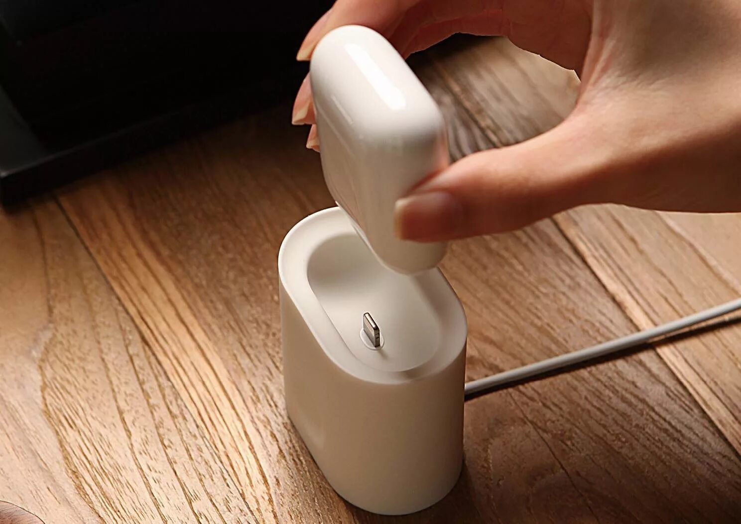 Зарядка для airpods. Док-станция elago для airpods charging station black. elago charging station для airpods. зарядка аирподс 2. зарядка для аирподс.