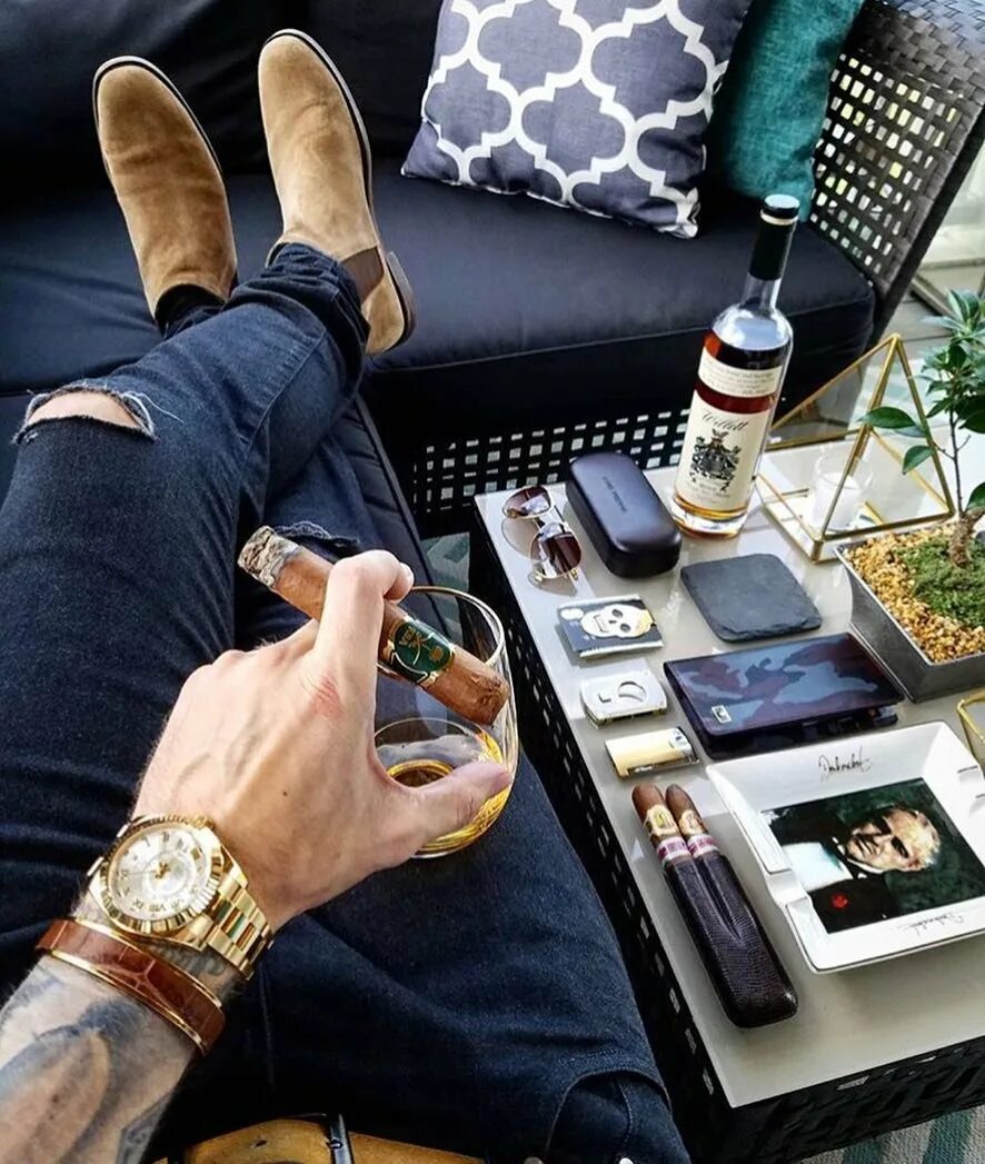 Богатая жизнь мужчины. Богатая жизнь мужчины. Life rich men. Красивый богатый мужчина. Роскошь мужчина.