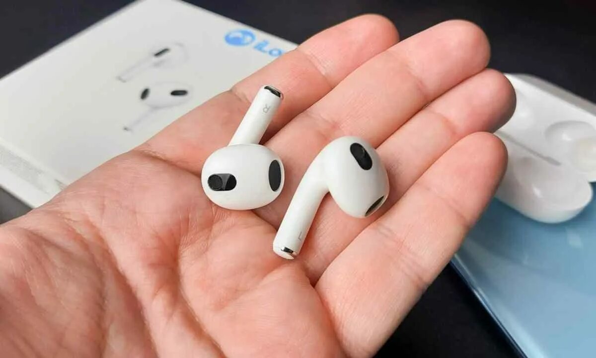 Аирподс 3. Apple AIRPODS Pro 3. Беспроводные наушники Apple AIRPODS 3 White (mme73). AIRPODS 3 шумоподавление.