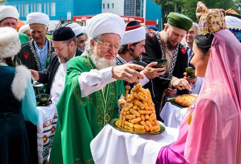 Башкиры какой веры исповедания. Мусульмане в башкирии. башкиры в мечети.