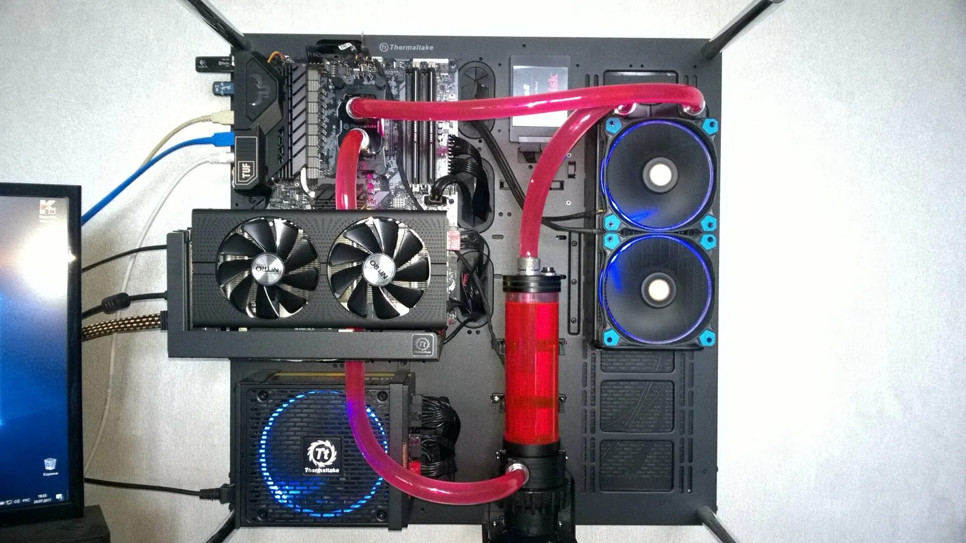 Thermaltake p5 build. Fractal design r7 watercooled. корпус corsair трубки охлаждение. водяное охлаждение ps4 fat. радиатор охлаждения ps3 fat.