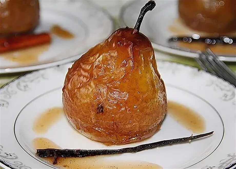 Запеченная груша целиком. Груша в духовке с медом. карамелизированная груша целиком. запеченная груша в карамели. груши в медовой карамели.