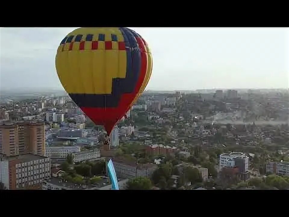 Летающие шары над курском. Шары над курском. Воздушный шар курск. Аэростаты над курской аэс фото. Курск воздушные шары на день города.