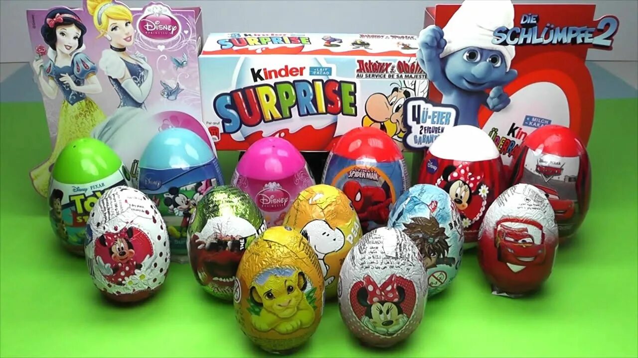 Киндер яйцо пластмассовое с игрушкой. 24 kinder