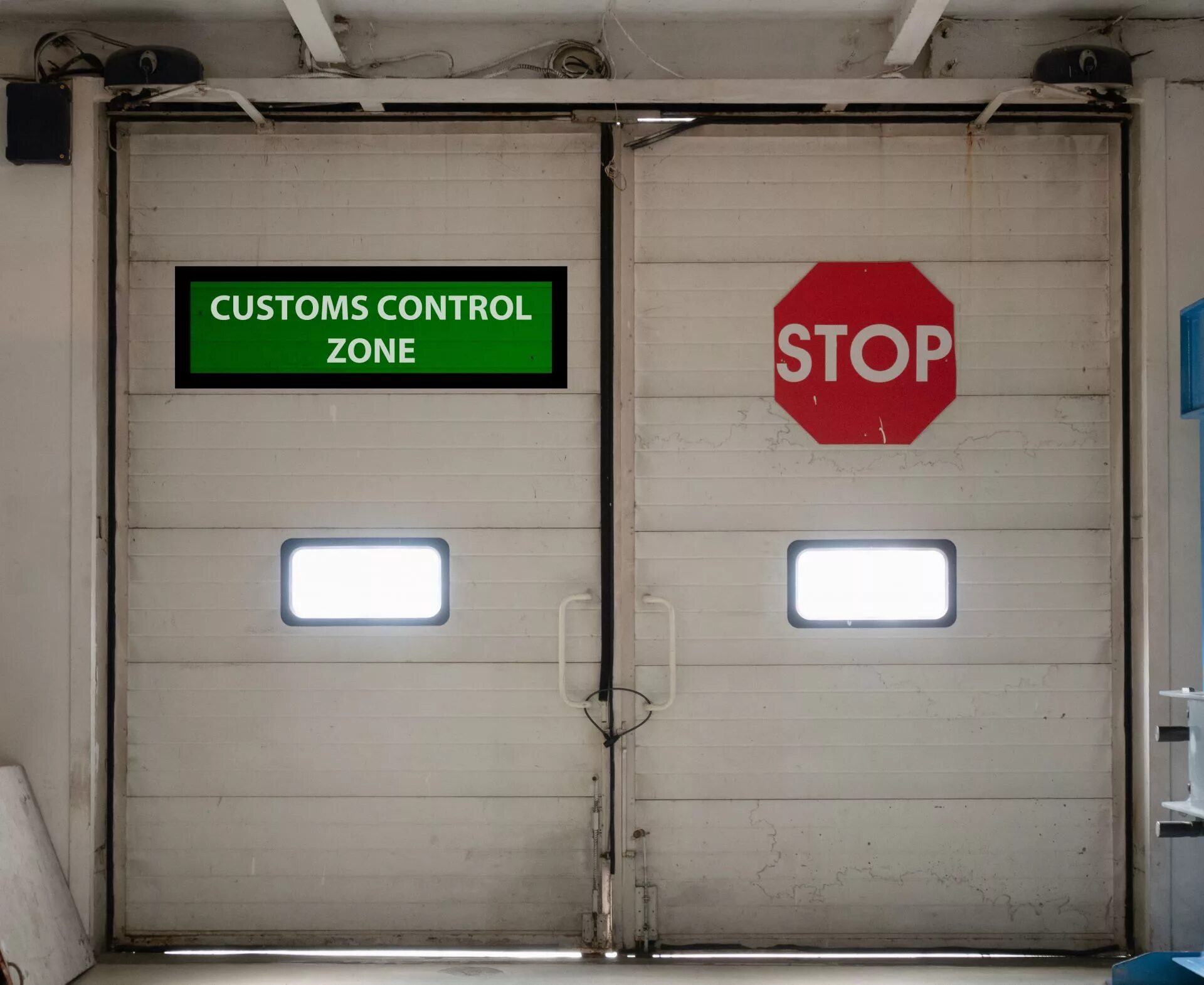 Import control. Customs Control. Customs Zone. Зона таможенного контроля. Customs Control Zone картинка.