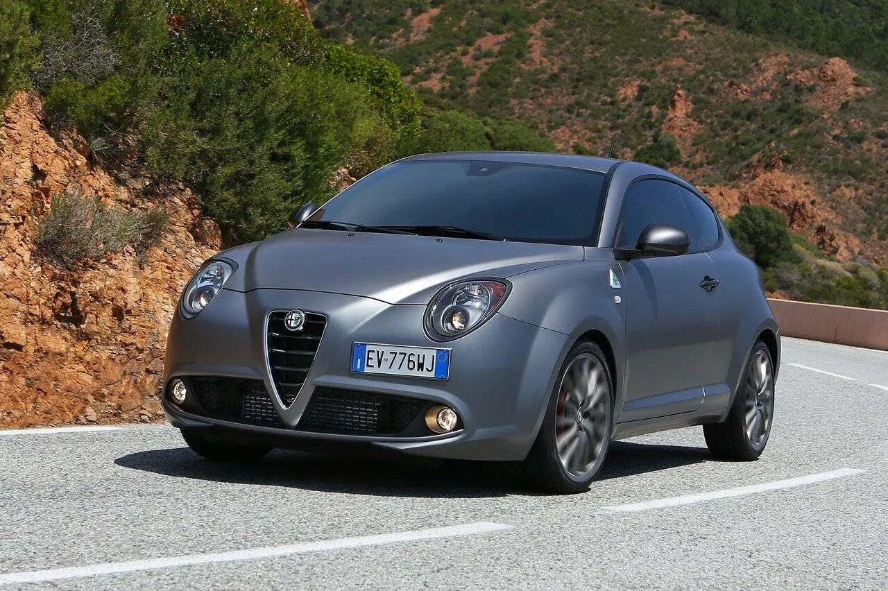 Альфа ромео мита. Alfa Romeo Mito. Альфа Ромео Мито. Alfa Romeo Mito 2013. Alfa Romeo Mito i.