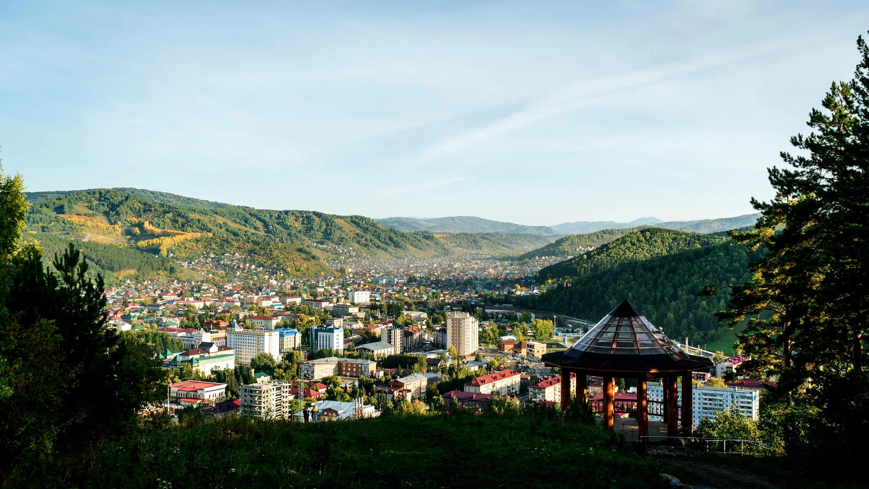 Купить цена горно алтайске. Гора комсомолка Горно-Алтайск. Гора Комсомольская. Горно-Алтайск вид с горы Комсомольская. Фотопечать Горно Алтайск.