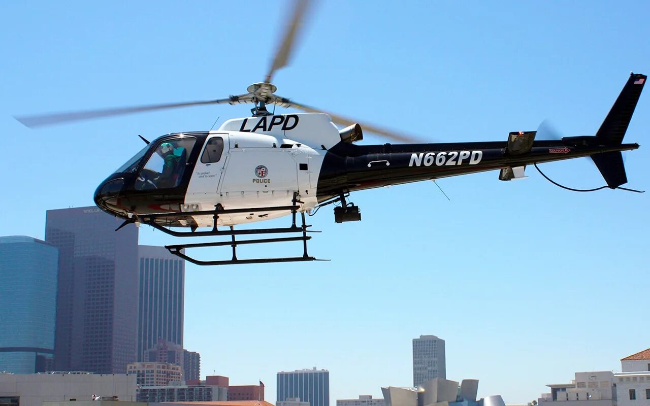 Air support. Вертолёт LAPD. LAPD SWAT вертолет. Полицейский вертолет LAPD. Полицейский вертолет Лос Анджелес.