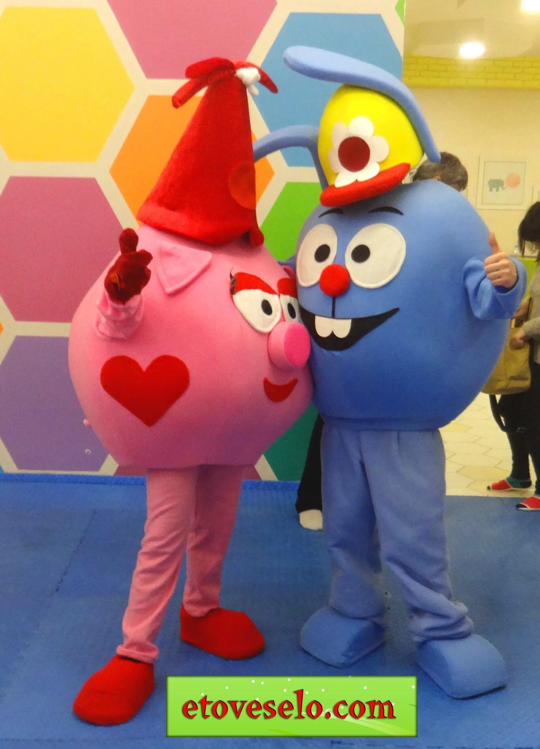 Ростовые куклы крош и нюша. Костюм смешарика кроша. Костюм смешарика на взрослого. Костюм смешарика. Костюм смешарика.